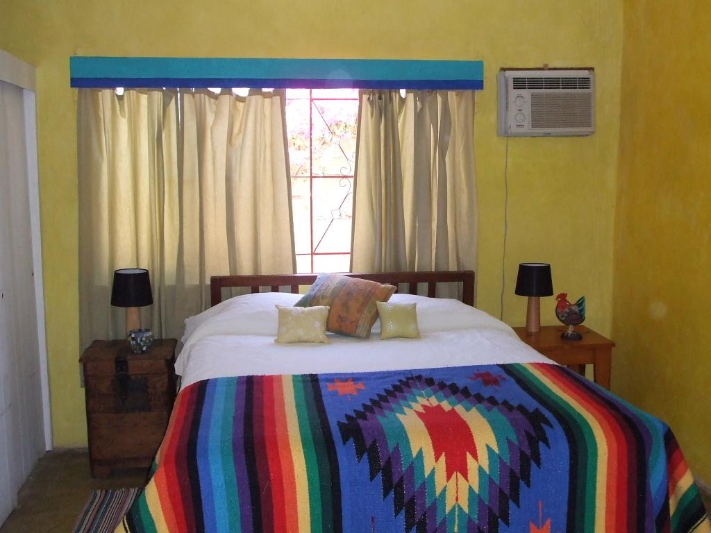 Bedroom 1, Queen Bed